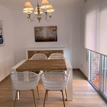 Acogedor Y Espacioso Apartamento En Alicante